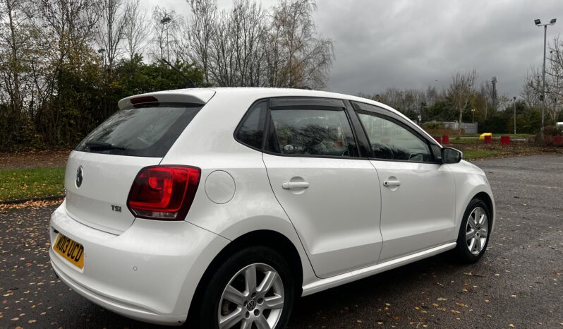 
								Volkwagen Polo 1.2 TSI 2013 33k DSG full									