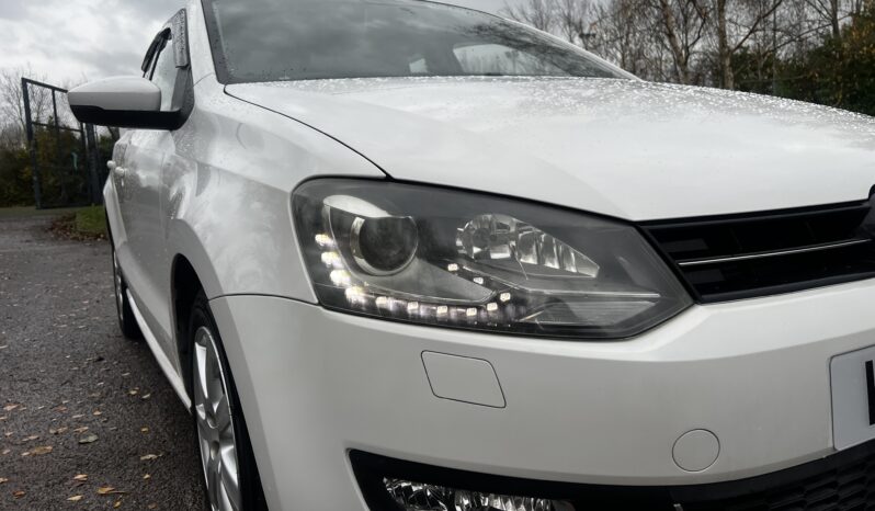 
								Volkwagen Polo 1.2 TSI 2013 33k DSG full									