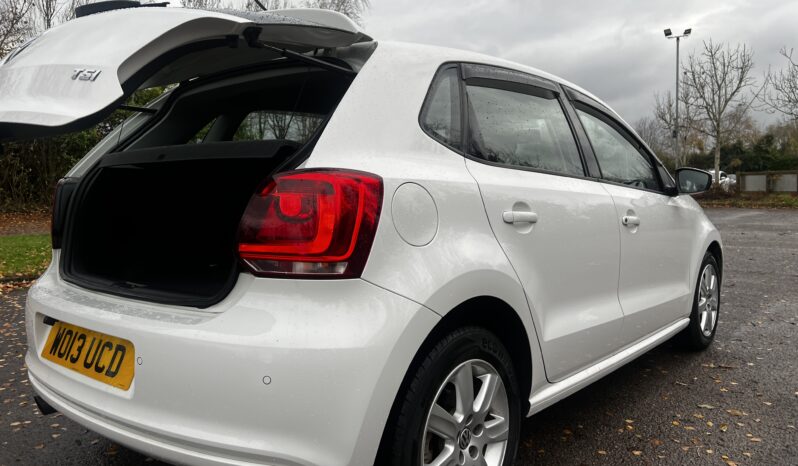 
								Volkwagen Polo 1.2 TSI 2013 33k DSG full									