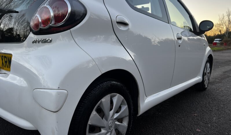 
								Toyota Aygo 2013 37k full									