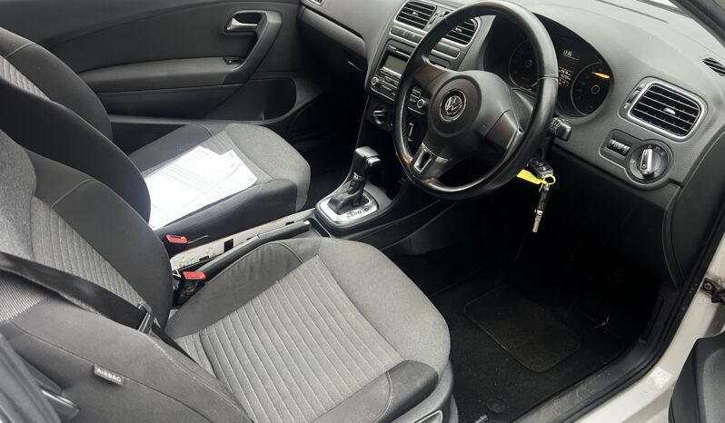 
								VW POLO 1.4 DSG 2010 full									