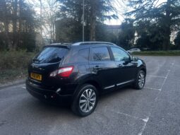 
										Nissan Qashqai Tekna 1.6 2011 full									