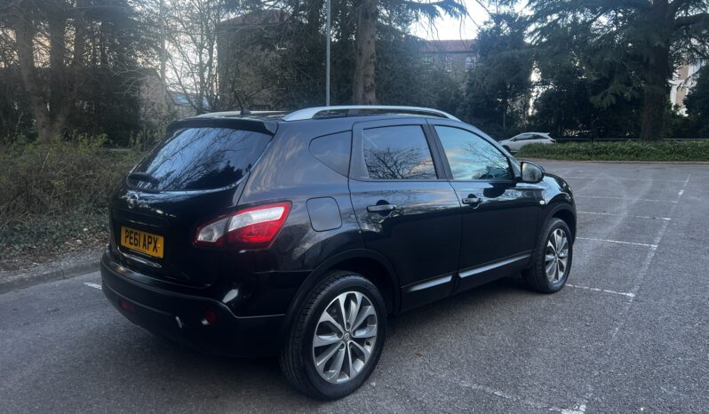 
								Nissan Qashqai Tekna 1.6 2011 full									
