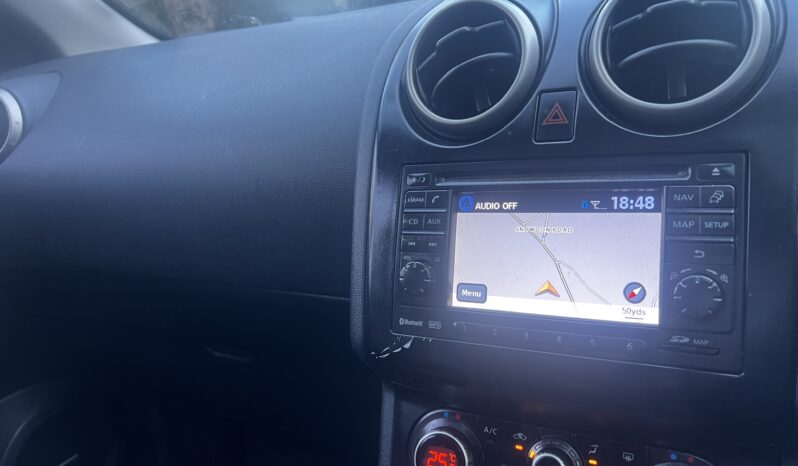 
								Nissan Qashqai Tekna 1.6 2011 full									