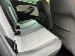 
										Vw Polo 2017 Beats full									