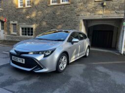 
										Toyota Corolla HYBRID full									