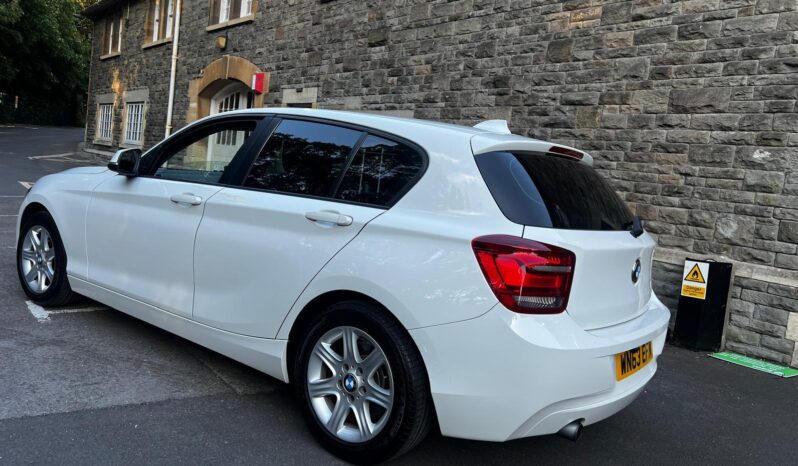 
								BMW 116i ES (63) full									