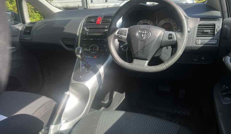 
								TOYOTA AURIS auto 2010 full									