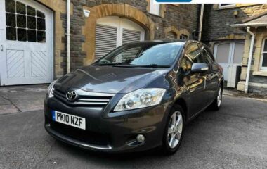 TOYOTA AURIS auto 2010