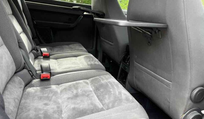 
								Volkswagen Touran DSG full									